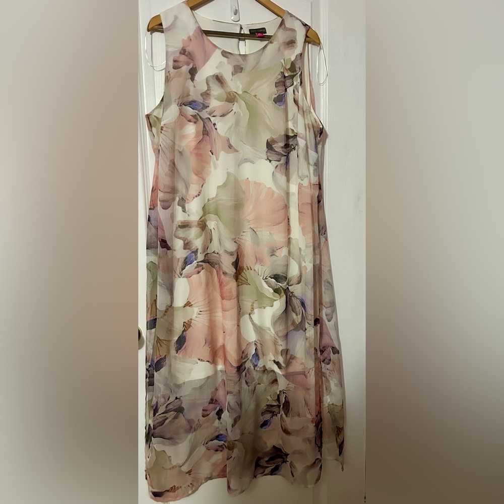 Vince Camuto Women Floral Dress Sz 2X